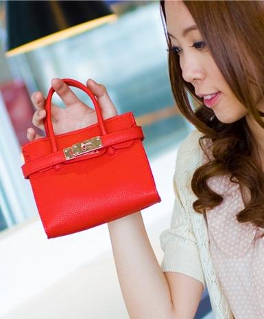 Pre-orderกระเป๋าสะพาย Vivian รุ่น009-31-600 กระเป๋าสไตล์เกาหลี นำเข้าจากเจ้าของแบรนด์ 100%